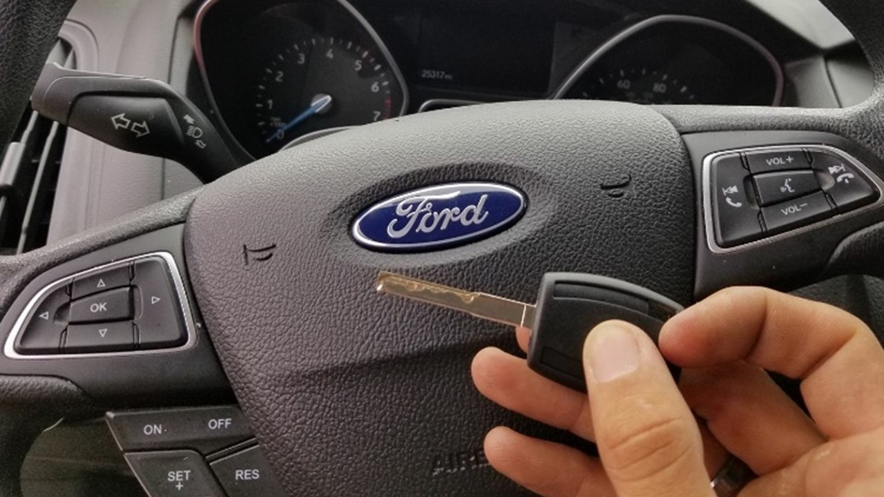 Car key replacement in Naples FL and Marco island FL