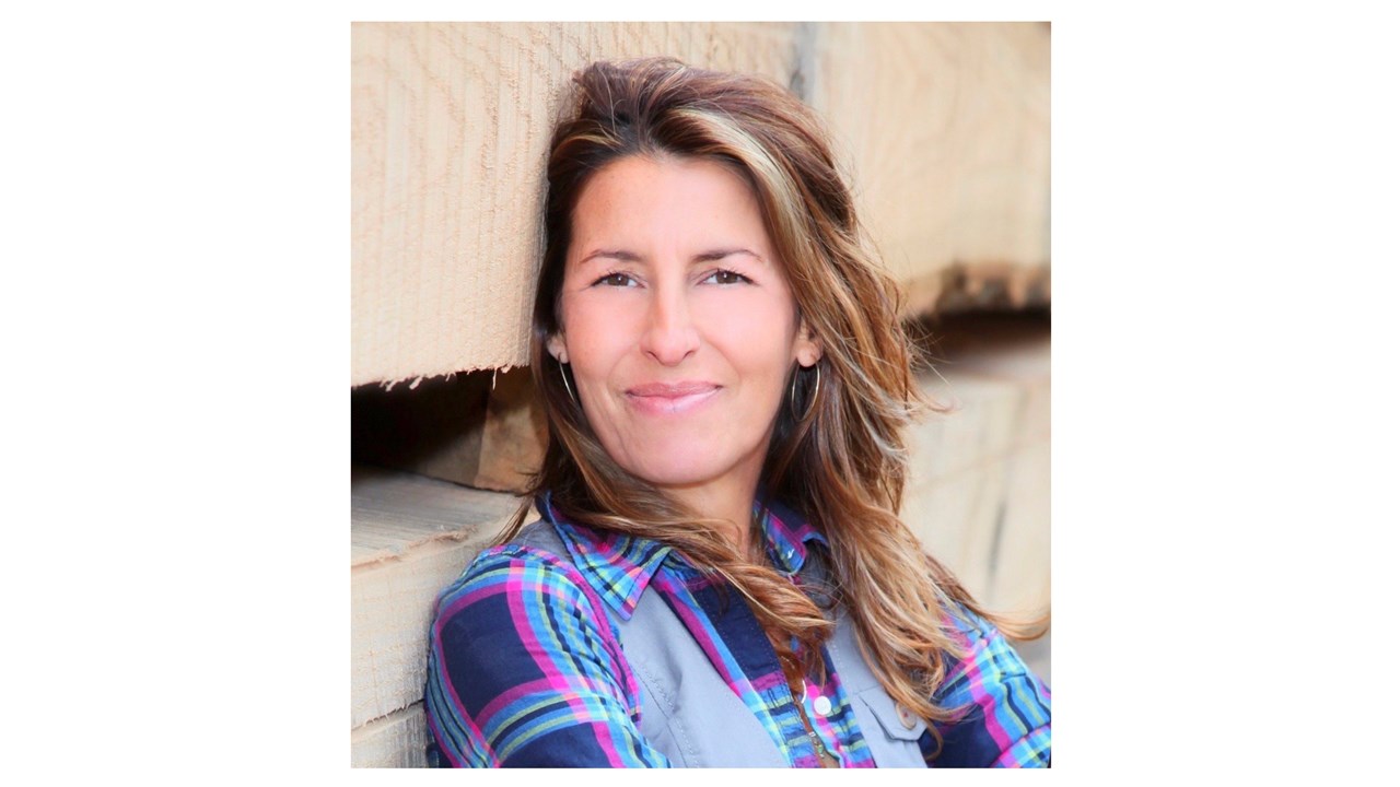 Simone Simonton, Owner