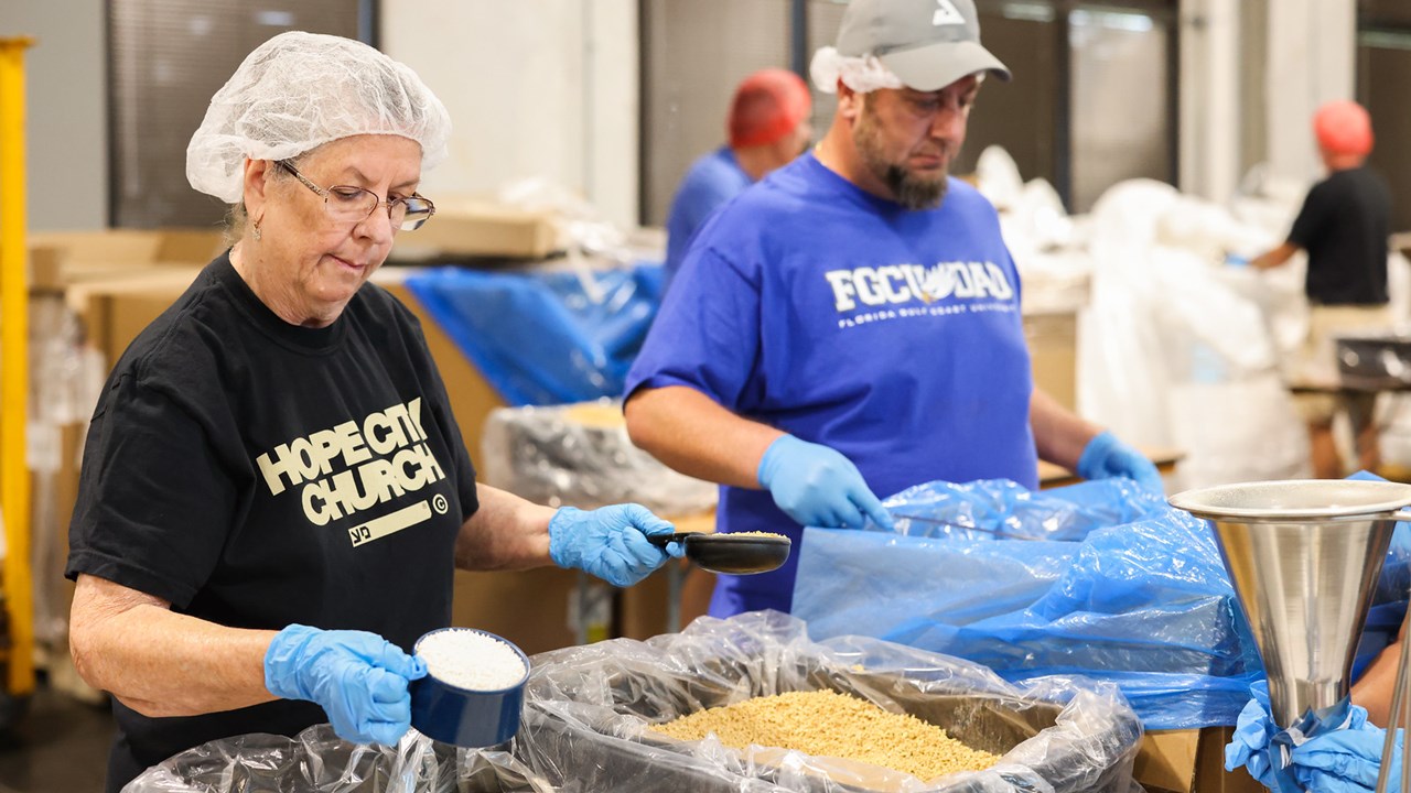 Hope City Church Hope Weekend Meal Packing