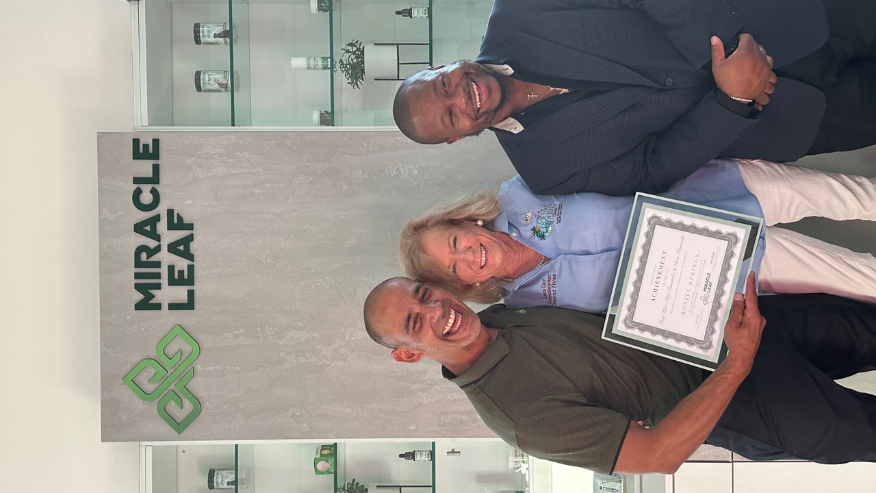 Owner Operator Ray, Councilwomen Laura Carra, VP of Operations Travis