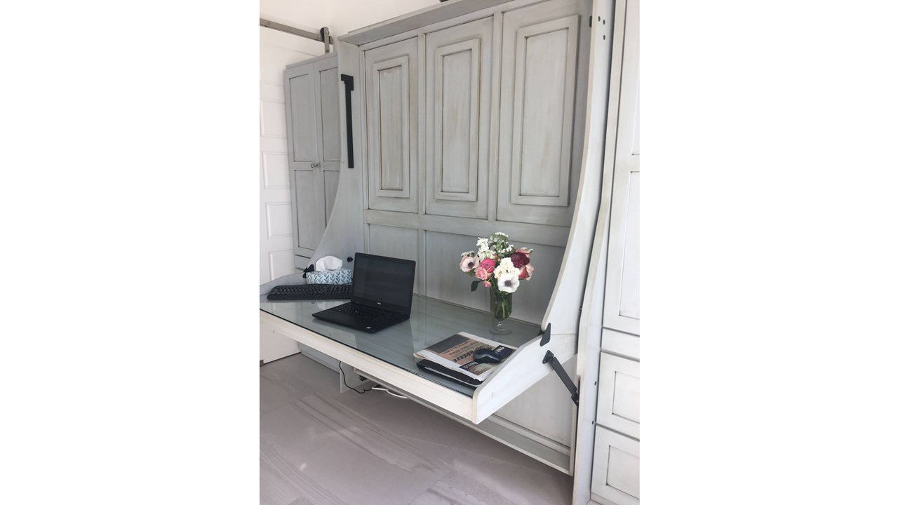 Majestic Queen Desk Bed