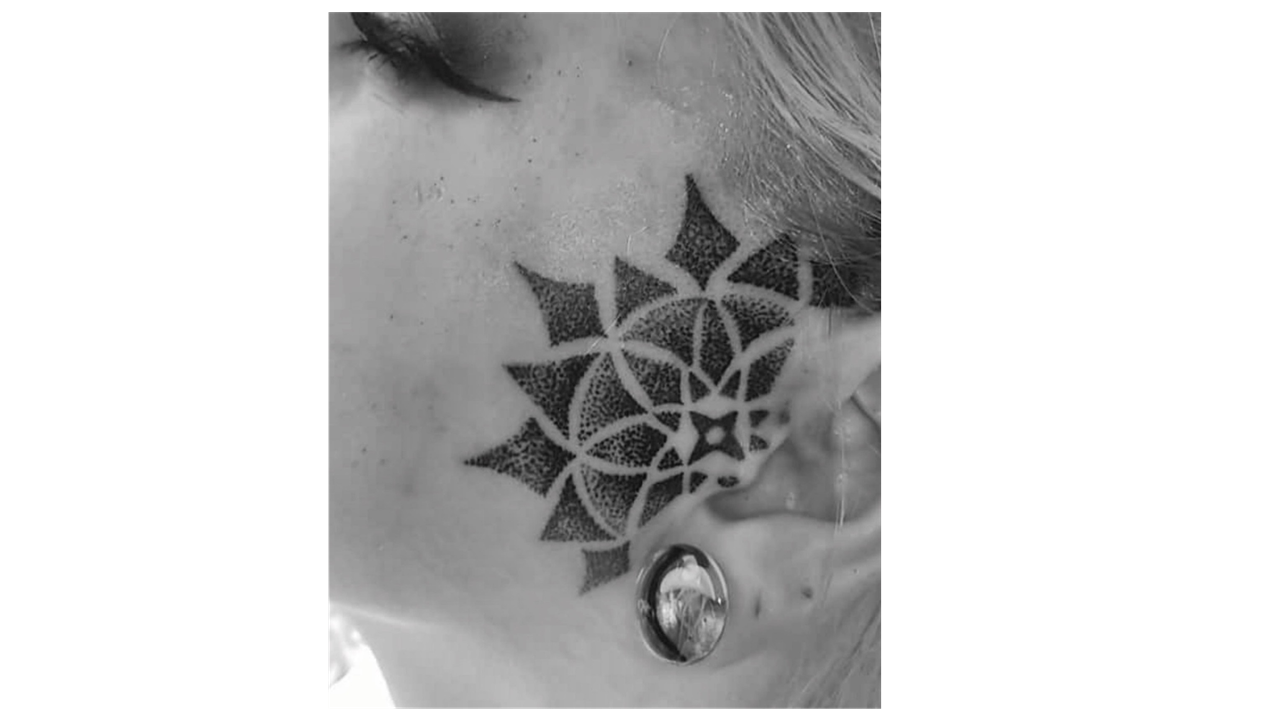 dotwork mandala tattoo artist travis pelton ft myers florida