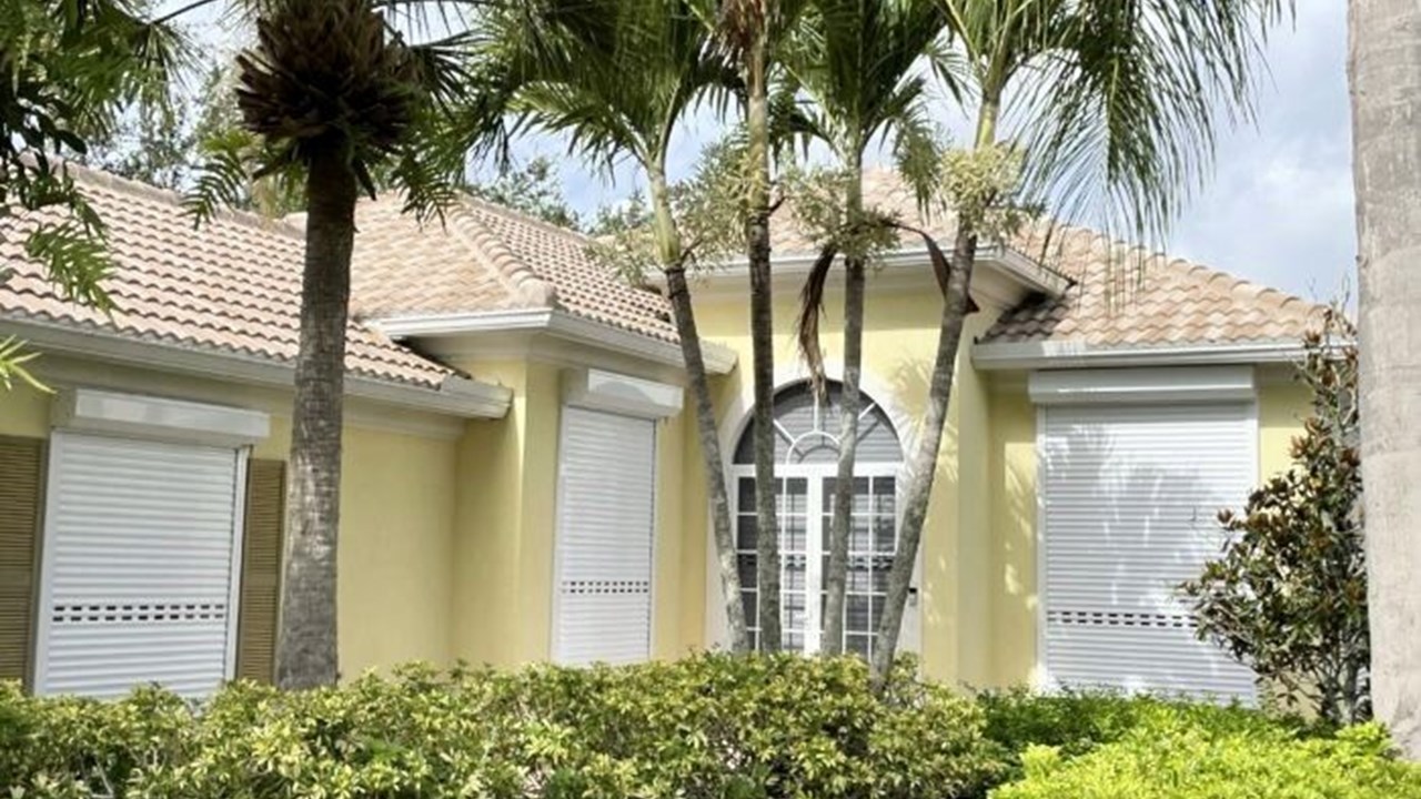 Rolldown hurricane shutters in Naples, FL Communities