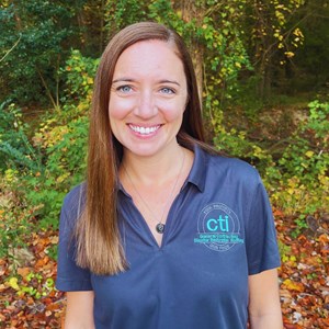 Photo of Stephanie Giles