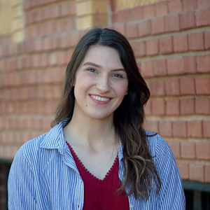 Photo of Julia Teel