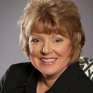 Photo of Susan Avera Holt