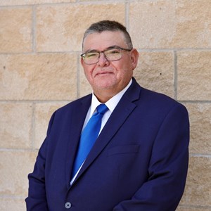 Ernesto Salazar
