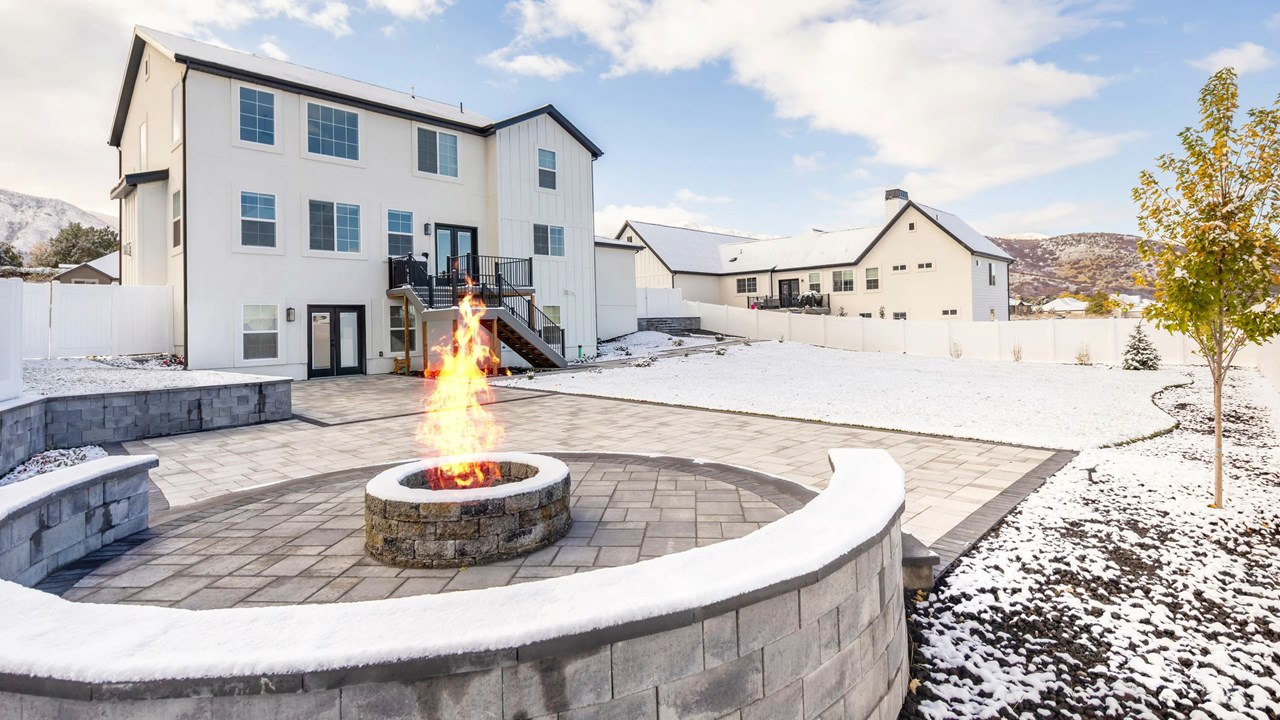 Elk Ridge Outdoor Living Patio