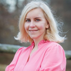 Photo of Liz Powell