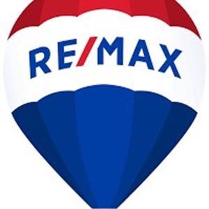 Photo of RE/MAX Center - Terri Braswell