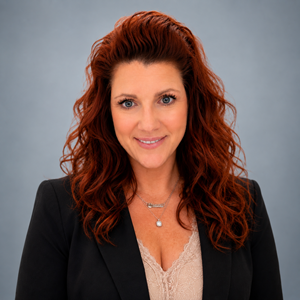 Photo of Nicole Tomasin