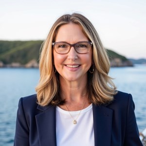 Photo of Leeanne Hudson