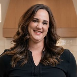 Photo of Lainie Eilenberger