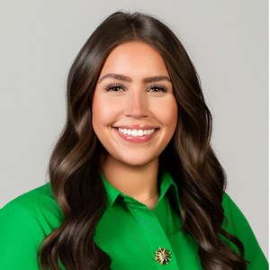 Emily Armenearez